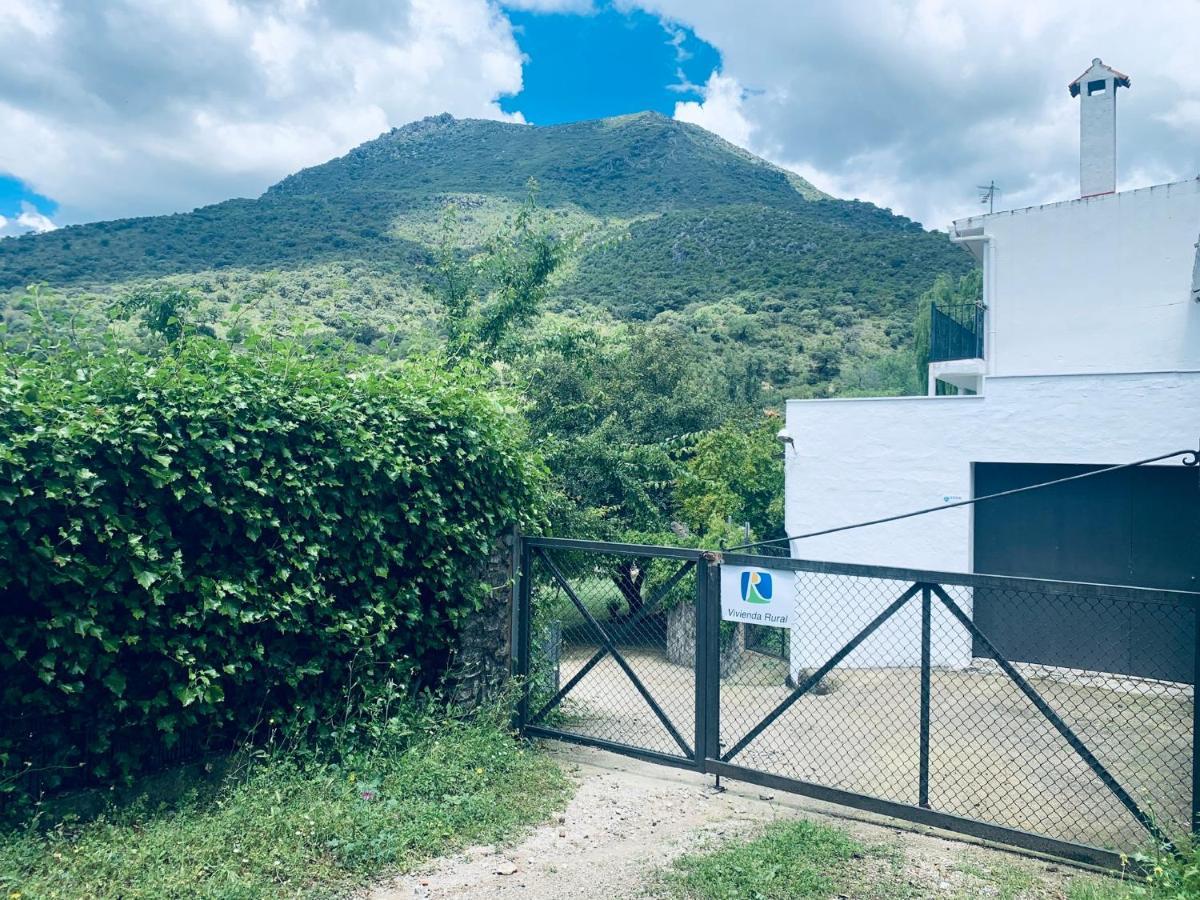 Gasthaus La Fuente De El Nacimiento Benamahoma Exterior foto